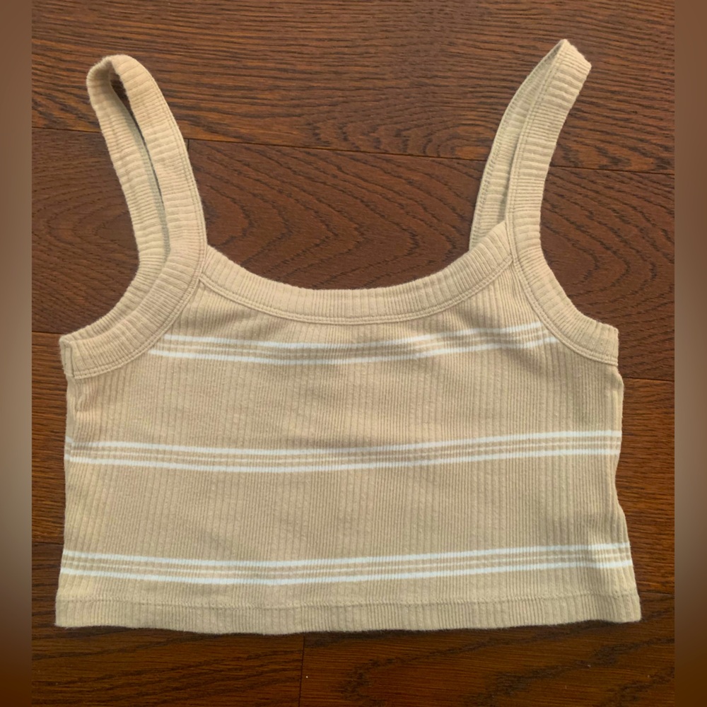 Forever 21 cropped tank. Size M.